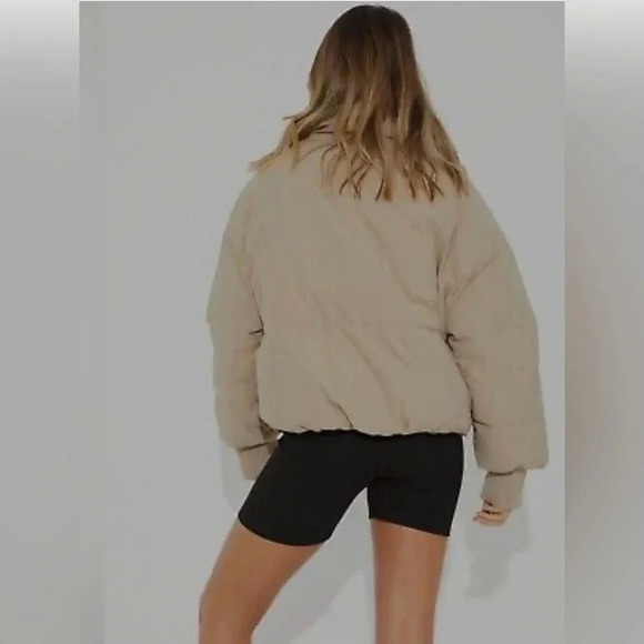 Pink Diamond Giselle Puffer Jacket small - Picture 3 of 16